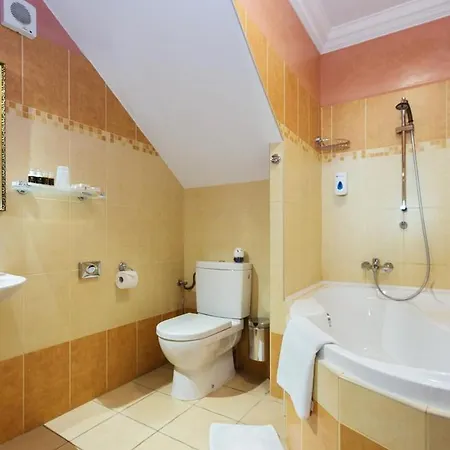 & Hotel