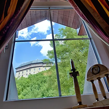 Hotell & Karlštejn