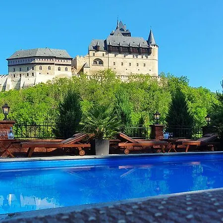 & Karlštejn