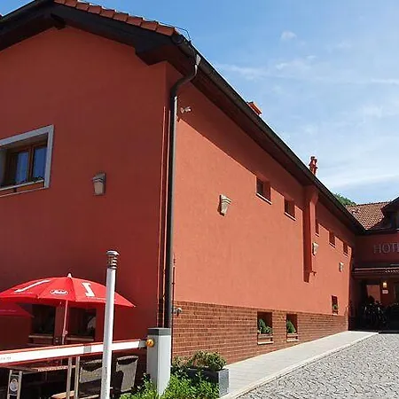 Hotell & Karlštejn